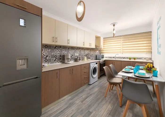 Olivia's Sweet Daire Rhodes City